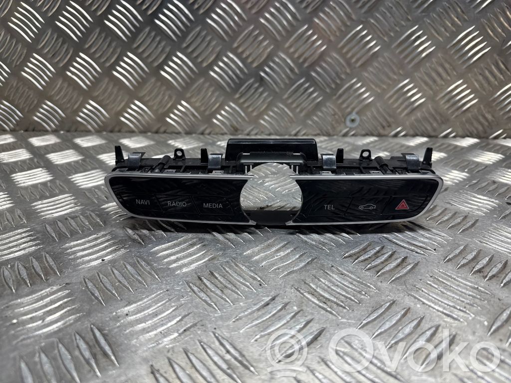 Mercedes-Benz E W213 A set of switches 