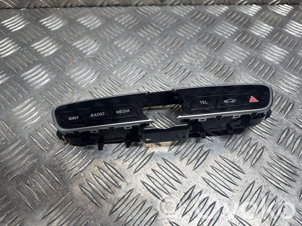 Mercedes-Benz E W213 A set of switches 