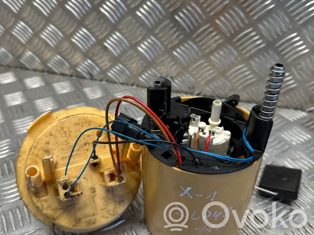 BMW X1 E84 Bomba interna de combustible 