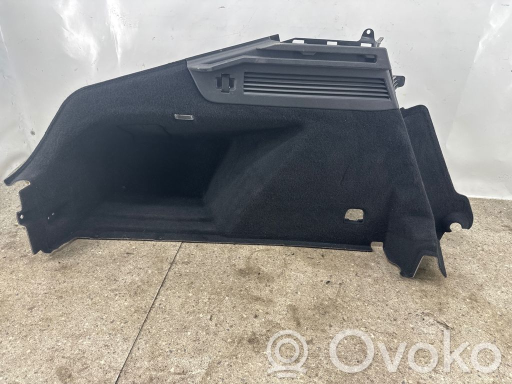 Volkswagen Arteon Boczek / Tapicerka / bagażnika 
