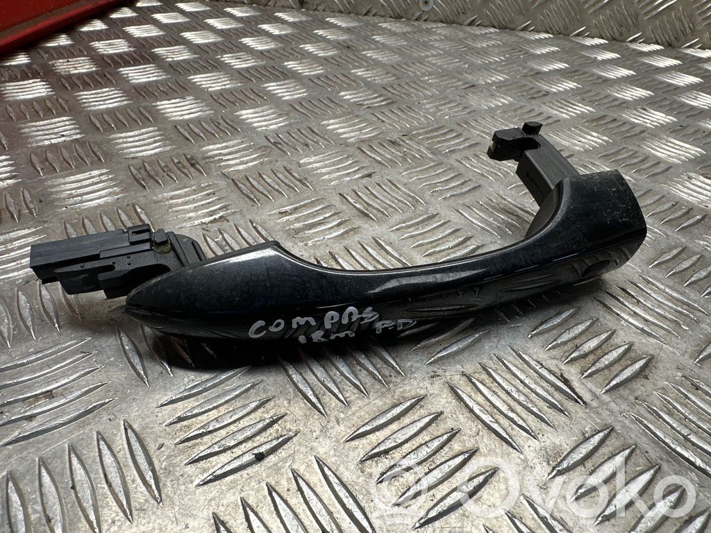 Jeep Compass Manecilla externa puerta delantera 