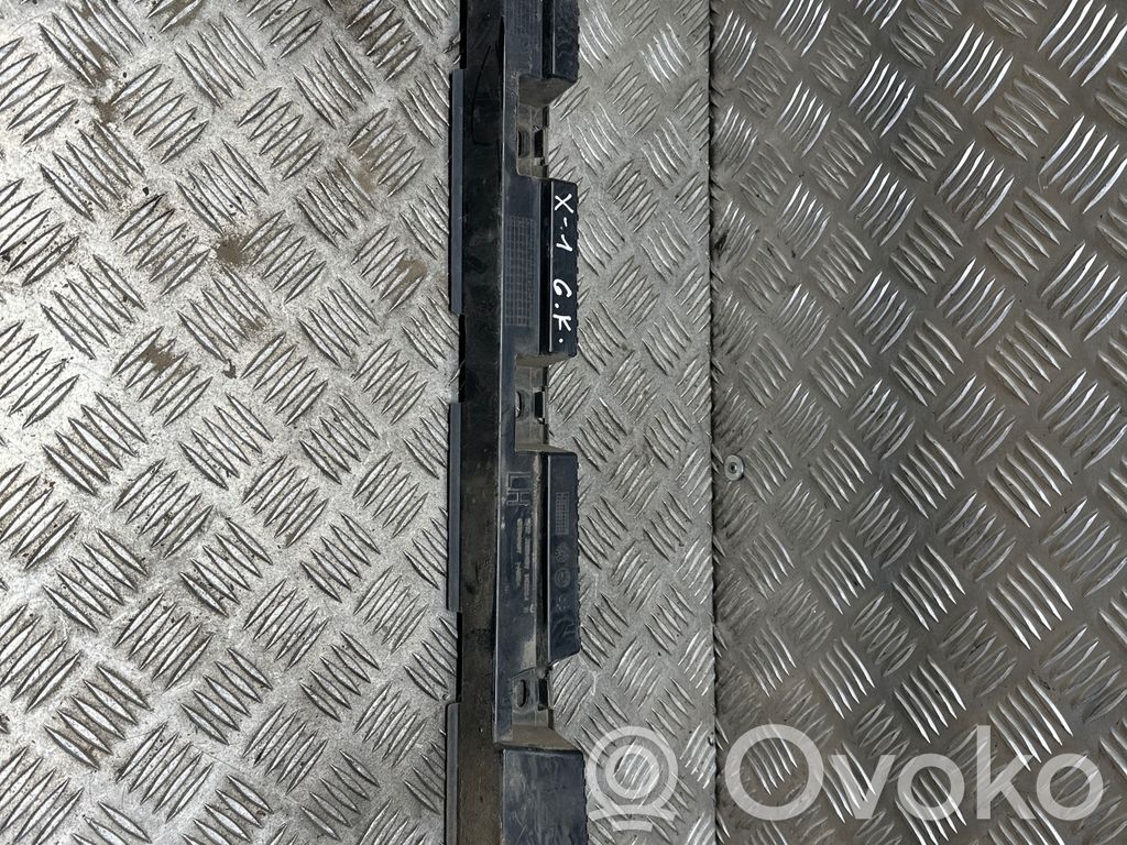 BMW X1 E84 Ślizg listwy progowej 
