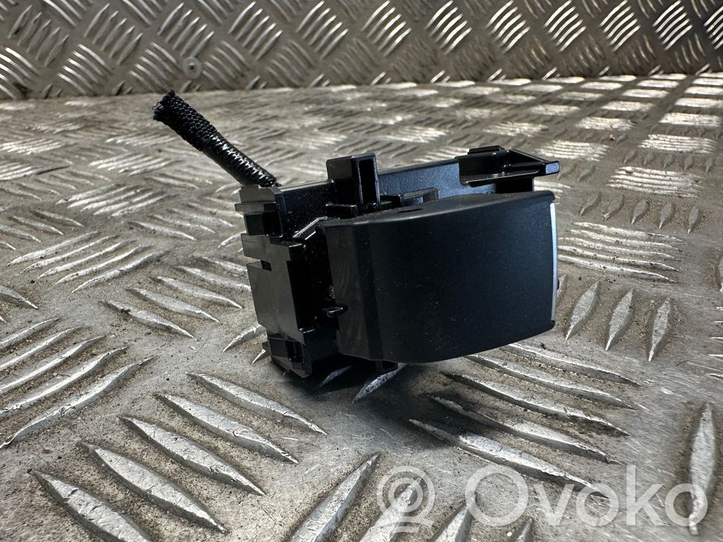 Toyota RAV 4 (XA50) Electric window control switch 