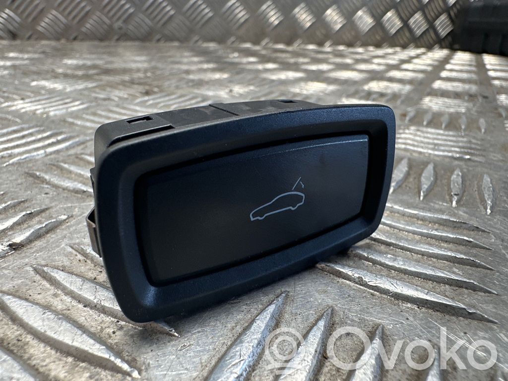Porsche Macan (95B) Tailgate/trunk/boot open switch 