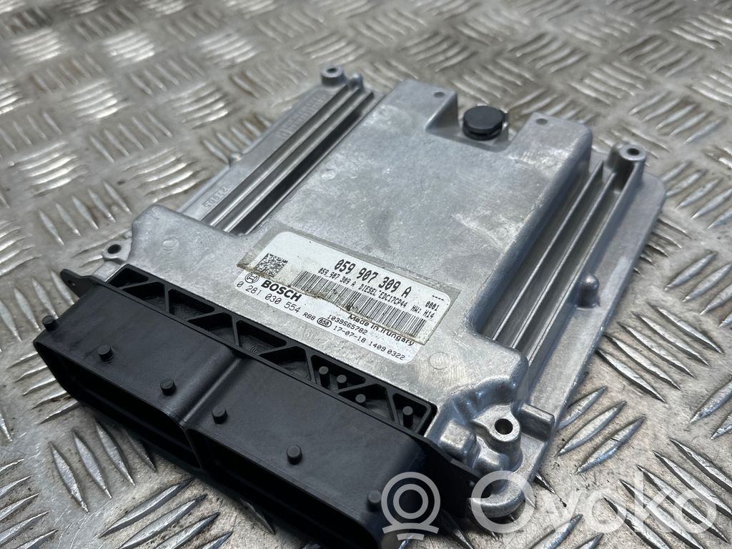 Porsche Macan (95B) Engine control unit/module 
