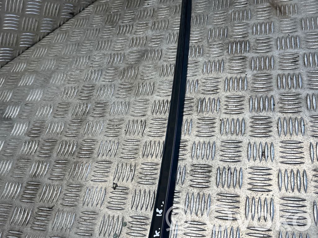 Windshield trim   86131C5000