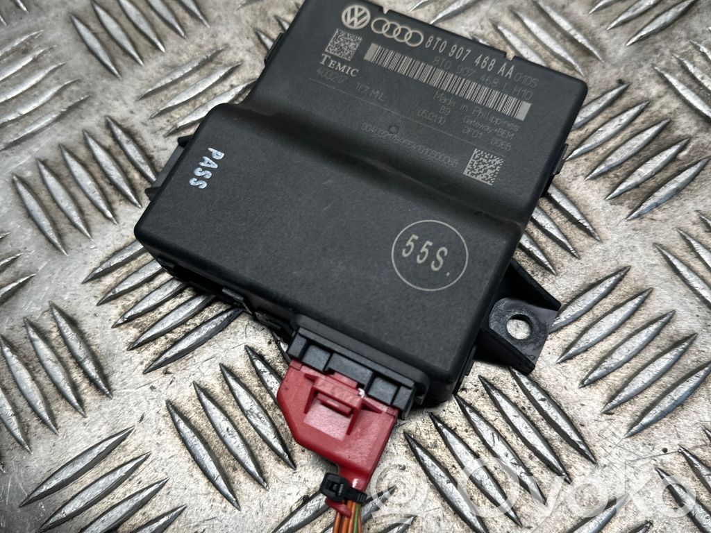 Audi Q5 SQ5 8R Gateway control module 