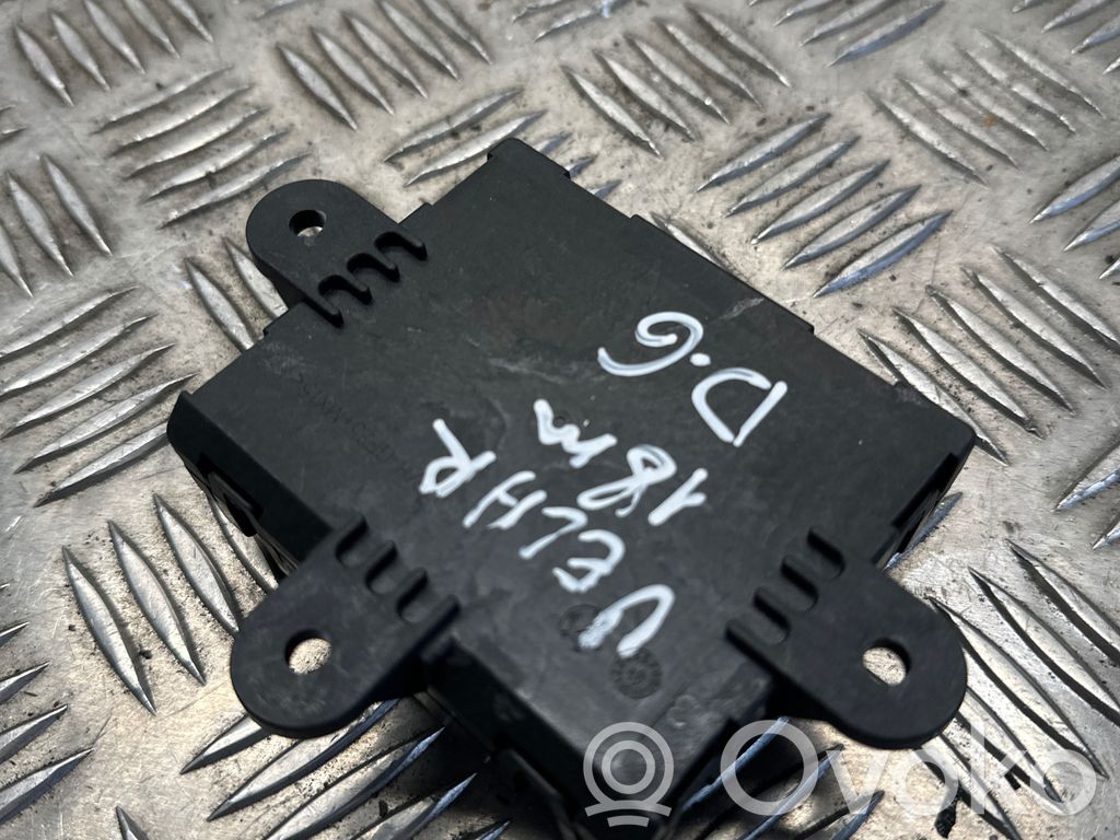 Nissan Qashqai Door control unit/module 