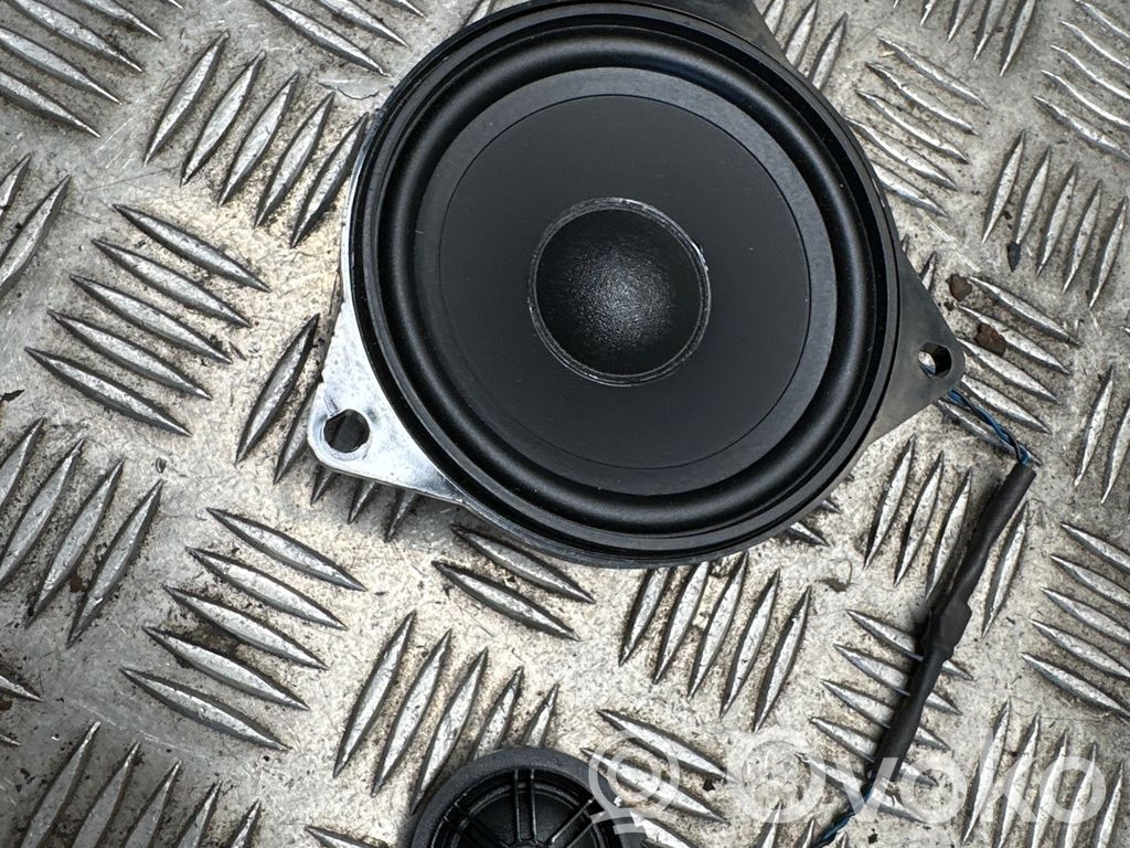 BMW X5 E70 Rear door speaker 