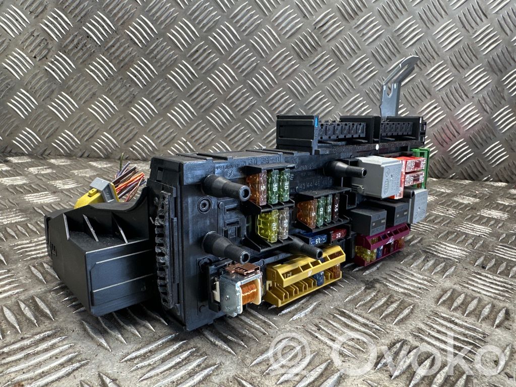 Mercedes-Benz E W212 Fuse box set 