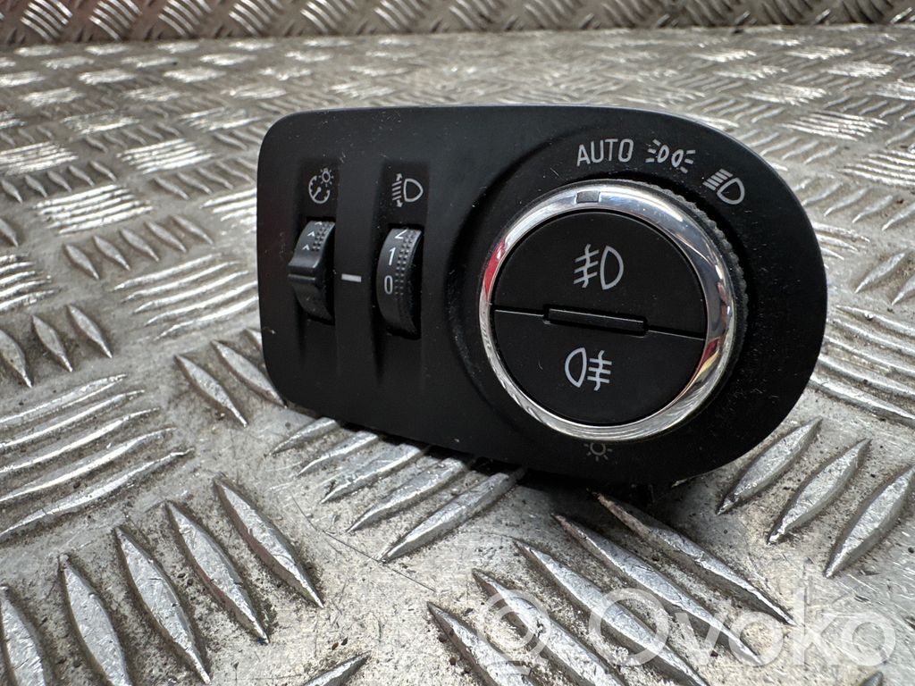 Opel Astra K Light switch 