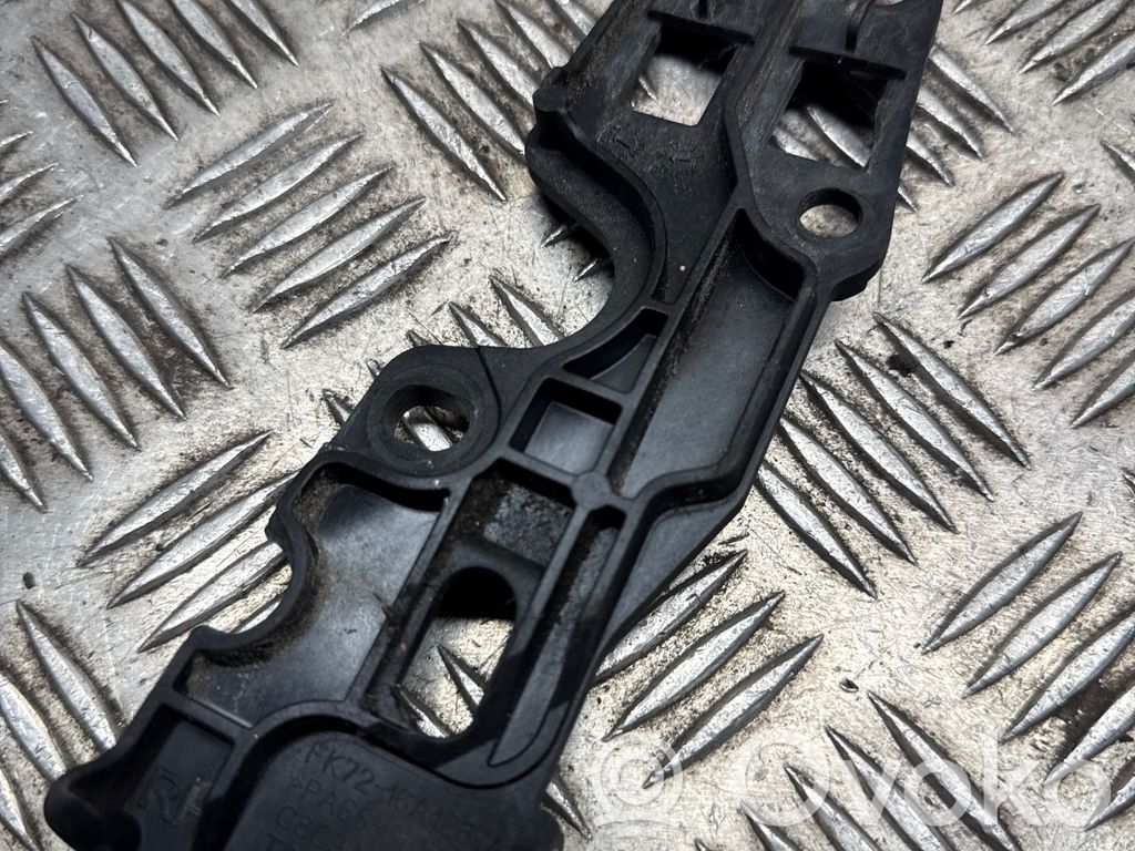 Land Rover Discovery Sport Fender mounting bracket 