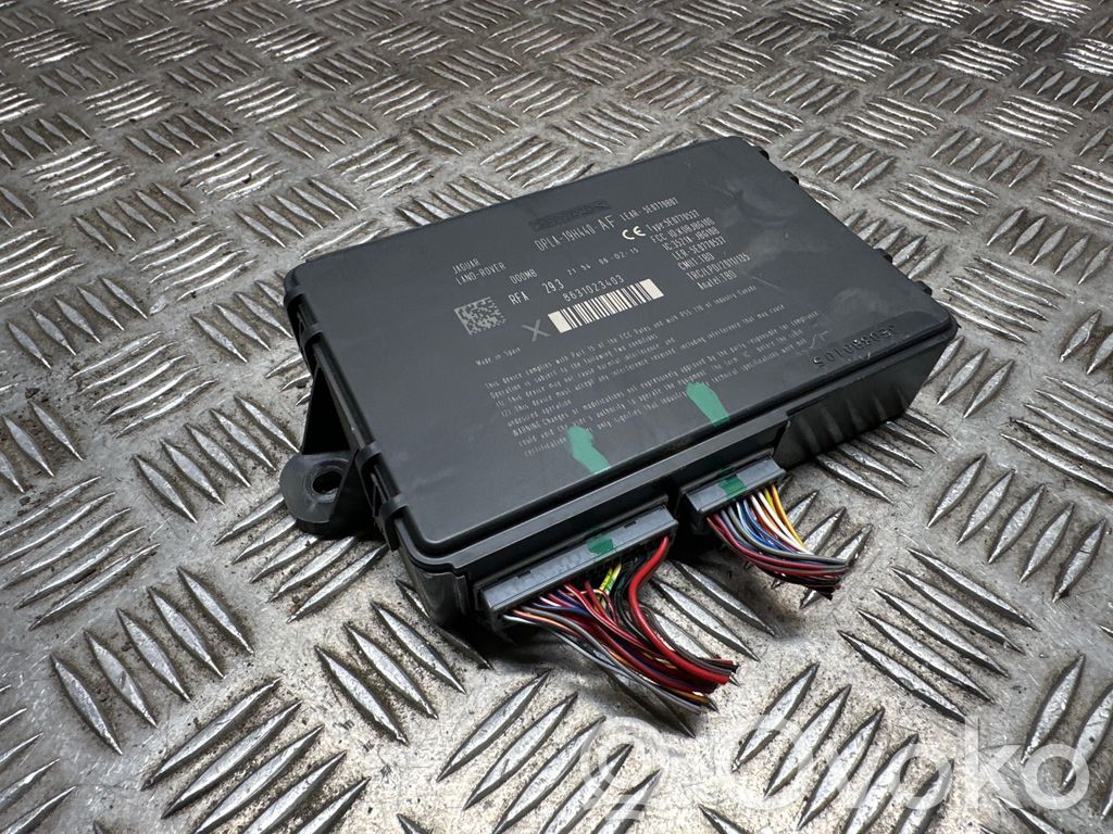 Land Rover Discovery 4 - LR4 Keyless (KESSY) go control unit/module 