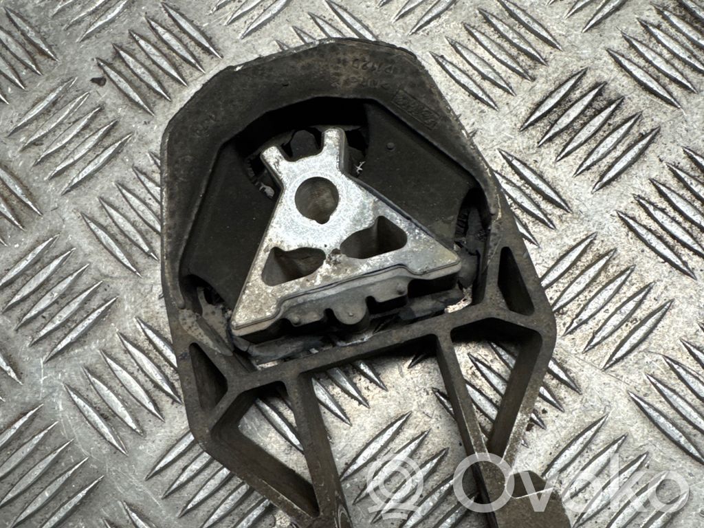 Ford Kuga II Gearbox mount 