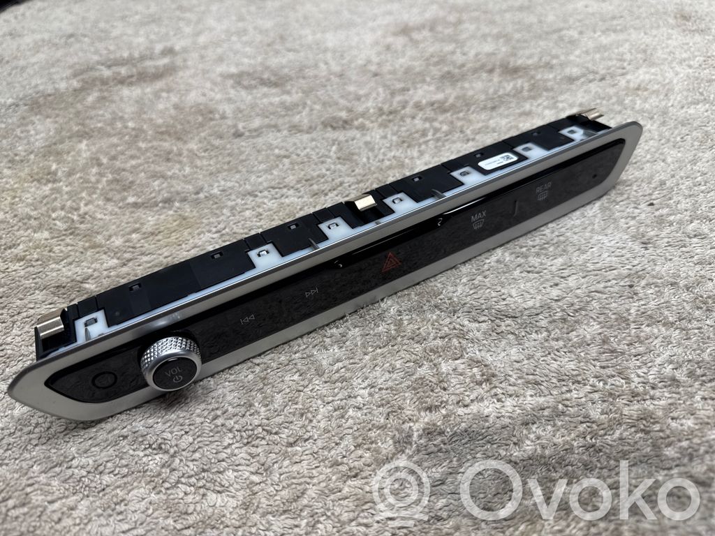 BMW XM Climate control unit 