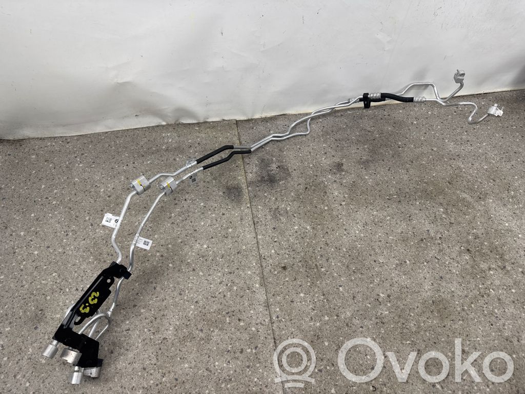 BMW XM Ilmastointilaitteen putki (A/C) 