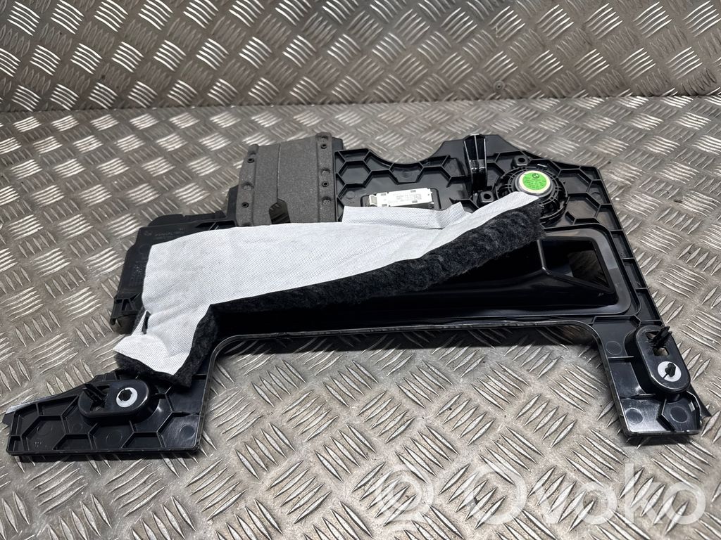 BMW X6 G06 Element deski rozdzielczej / dół 