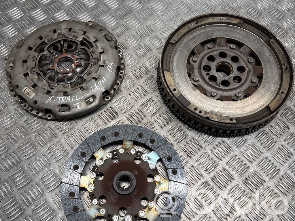 Nissan X-Trail T32 Clutch set kit 