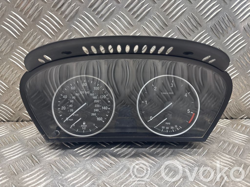 BMW X5 E70 Speedometer (instrument cluster) 