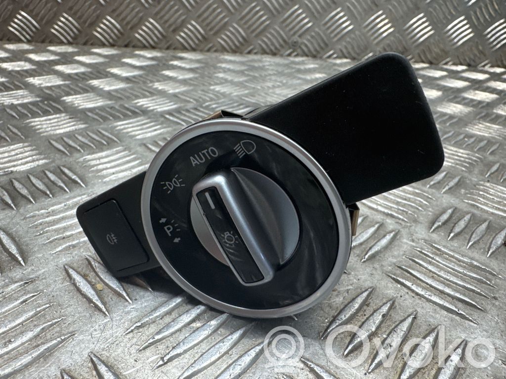 Mercedes-Benz E A207 Light switch 