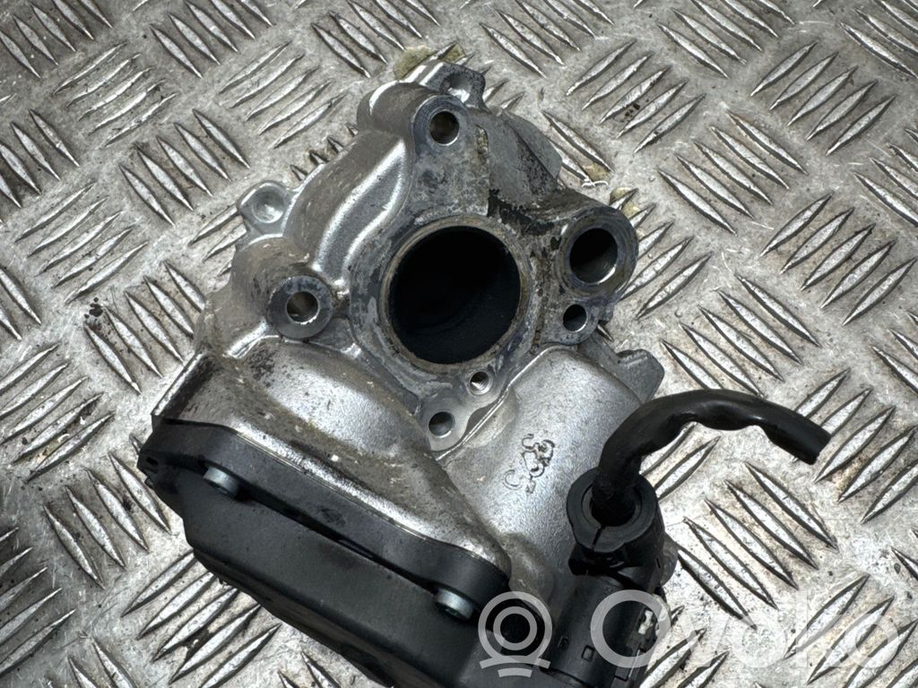 Mercedes-Benz E A207 EGR valve 