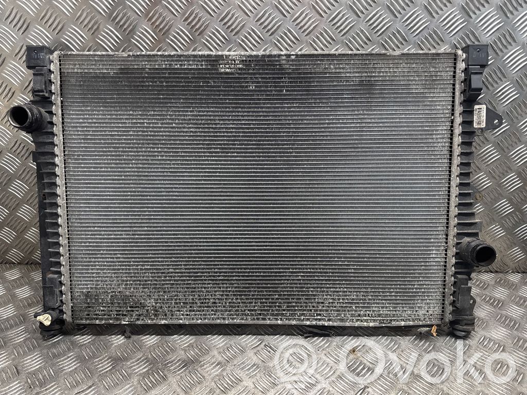 Land Rover Discovery Sport Coolant radiator 