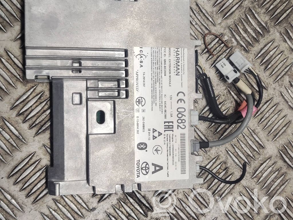 Toyota Avensis T270 Sound amplifier 