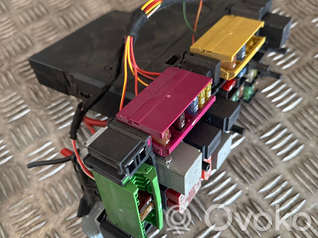 Mercedes-Benz E W212 SAM control unit 