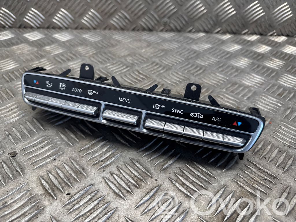 Mercedes-Benz E W213 Climate control unit 