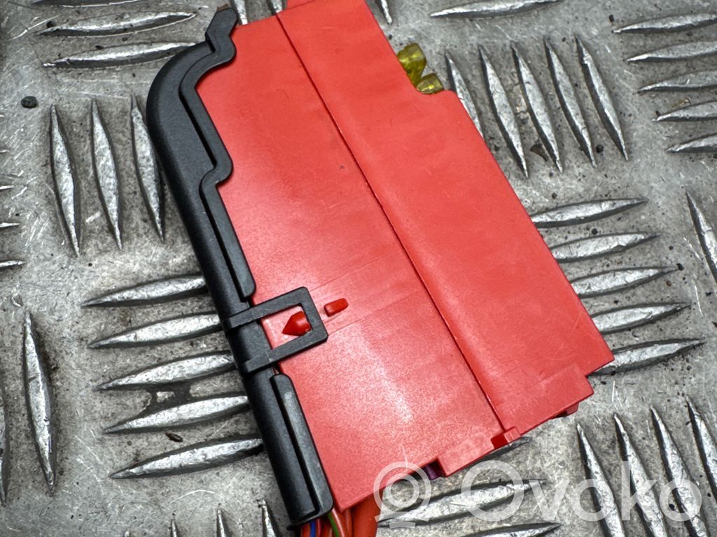 Audi A7 S7 4G Fuse module 