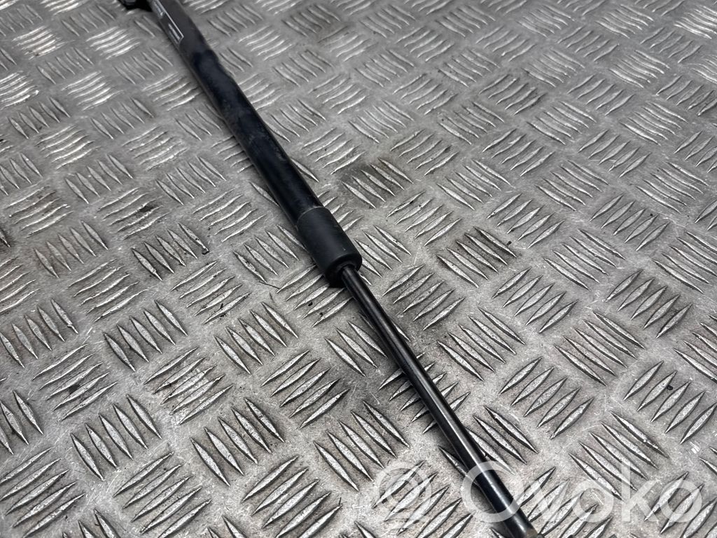 Volvo XC60 Tailgate/trunk strut/damper 