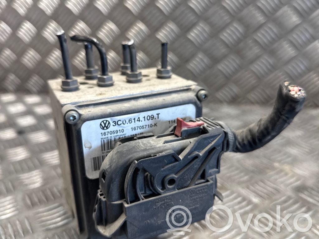 Volkswagen PASSAT B6 ABS Pump 