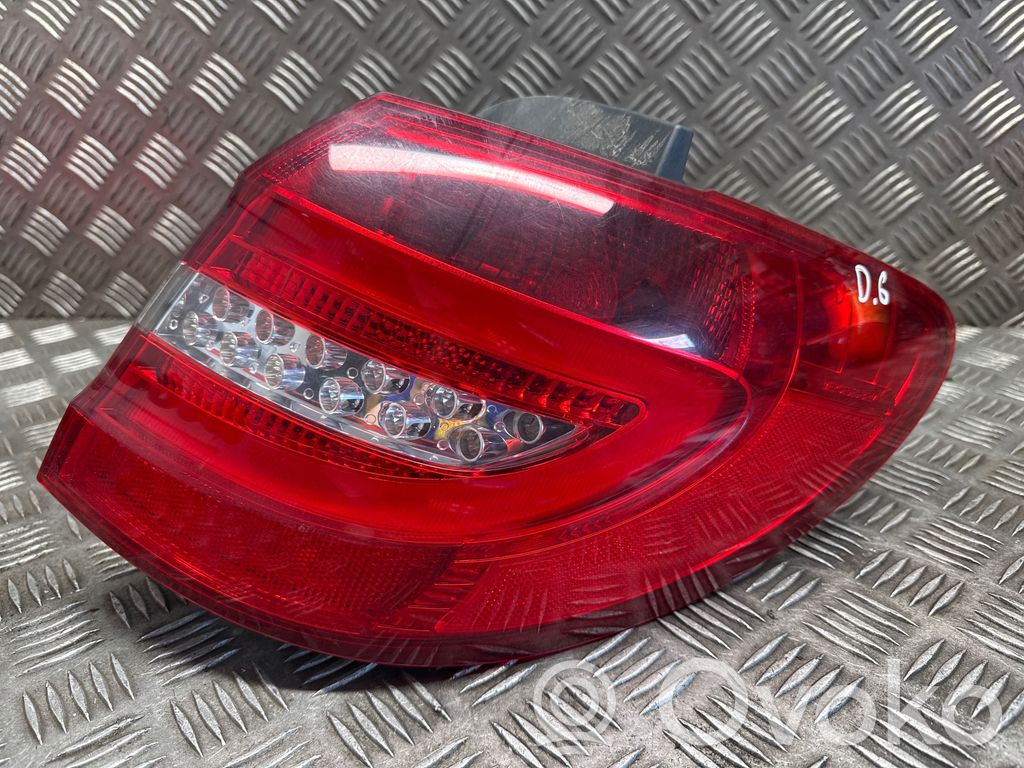 Mercedes-Benz B W246 W242 Lampa tylna 
