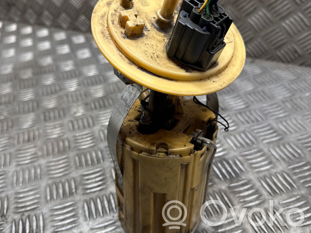 Mercedes-Benz B W246 W242 In-tank fuel pump 
