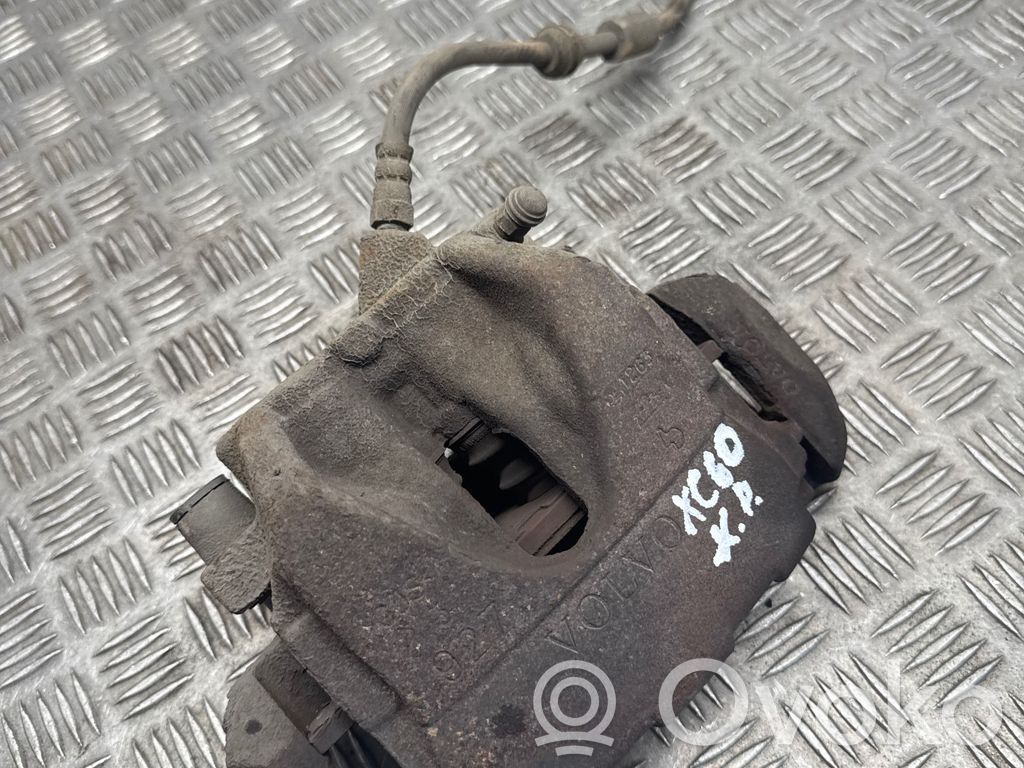 Volvo XC60 Front brake caliper 