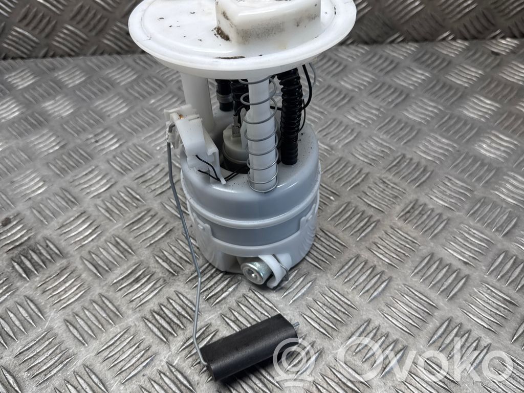 Nissan Juke I F15 Pompa carburante immersa