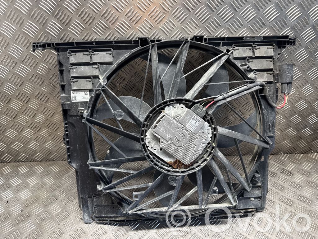 BMW 5 F10 F11 Ventilatore di raffreddamento elettrico del radiatore 
