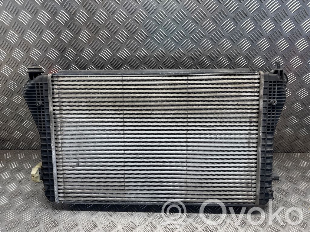 Volkswagen PASSAT B7 Radiador intercooler
