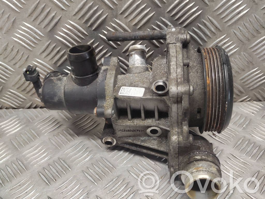 Mercedes-Benz A W176 Vesipumppu
