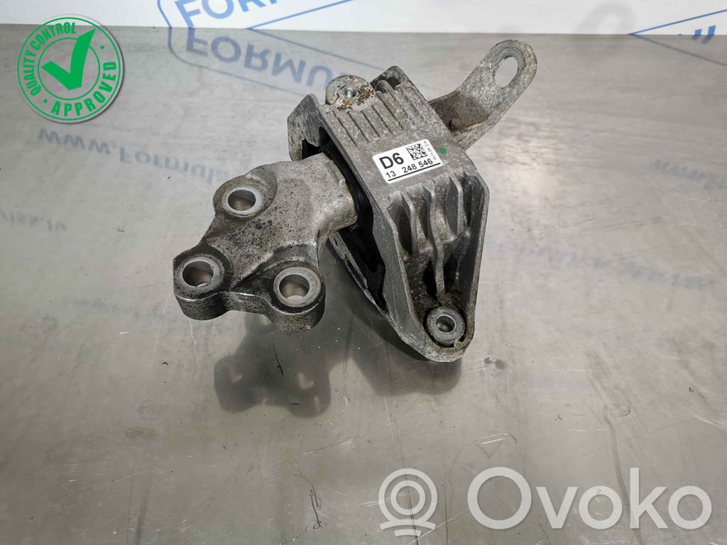 Opel Astra J Engine mount bracket 