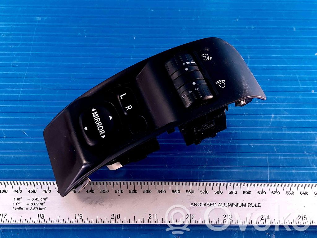 Subaru Forester SH Wing mirror switch 