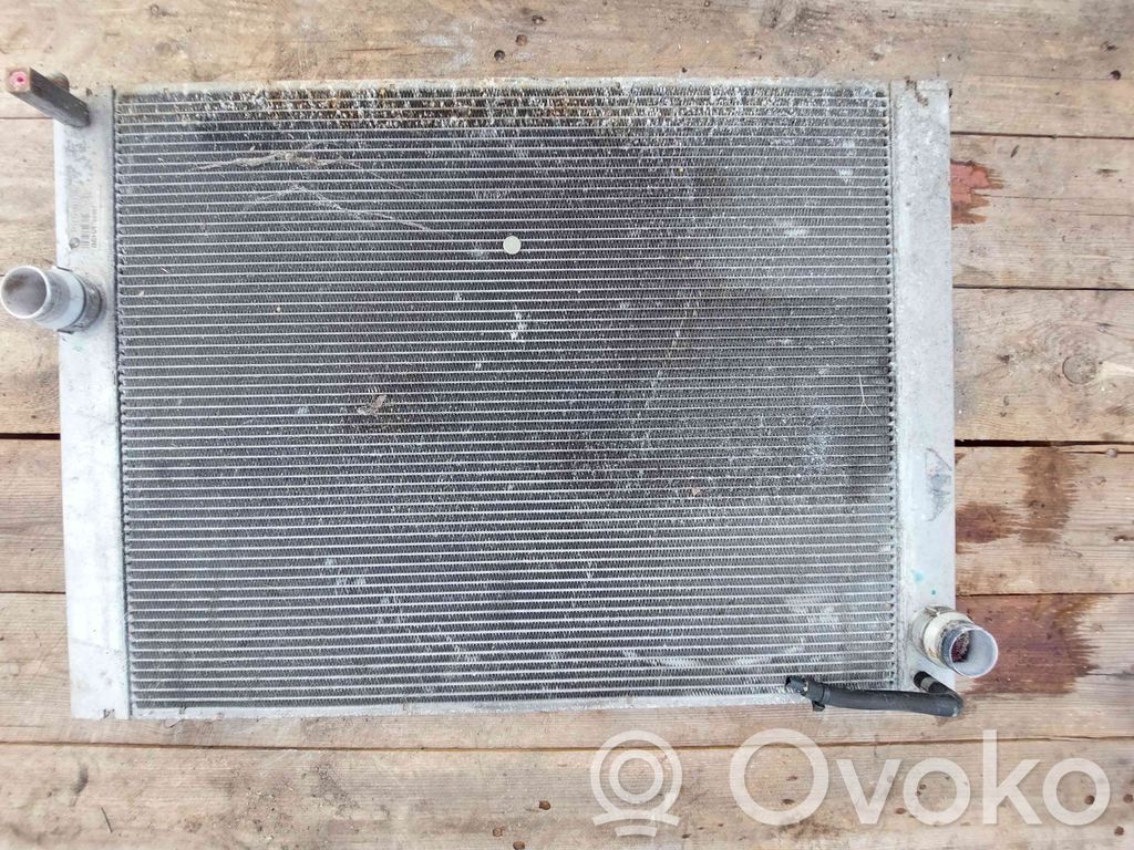 BMW 5 E60 E61 Radiador del refrigerante 