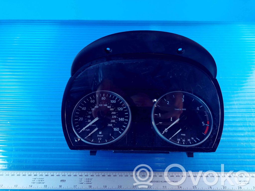BMW 3 E90 E91 Nopeusmittari (mittaristo) 