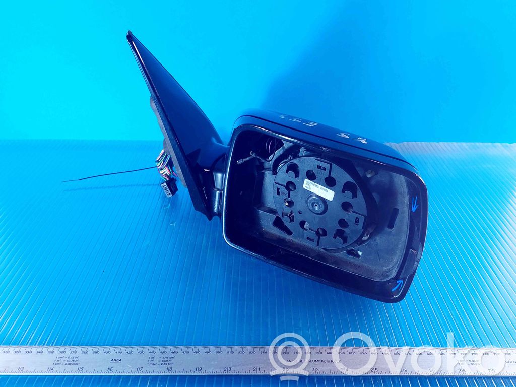 Front door electric wing mirror