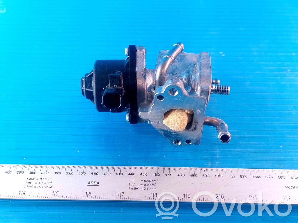 Toyota Sienna XL40 IV EGR valve 