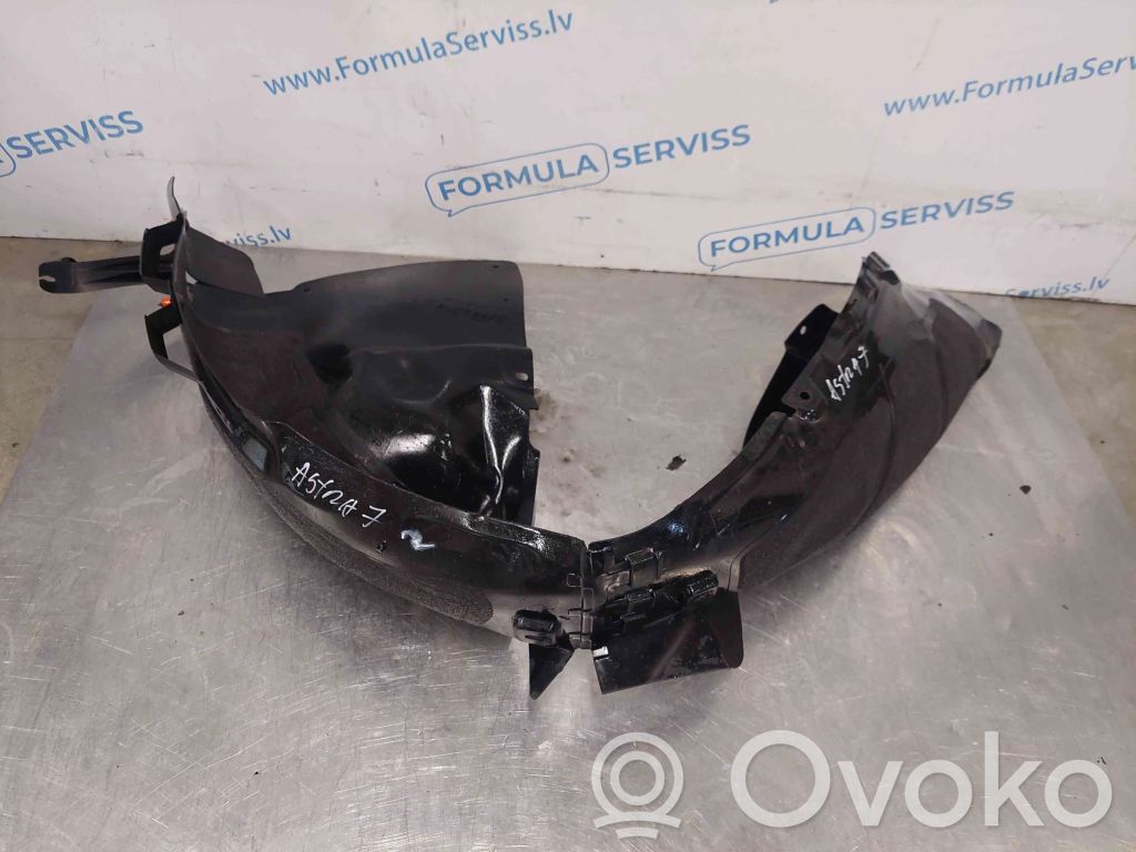 Opel Astra J Nadkole przednie 