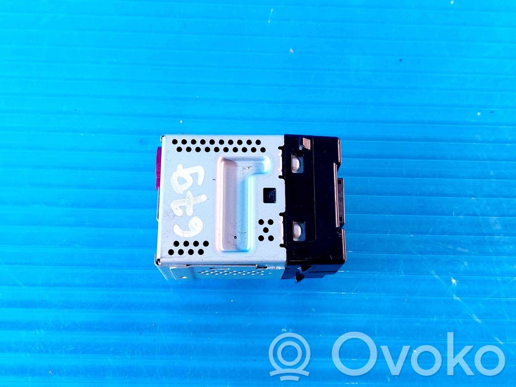 LEVC TX Enchufe conector USB 