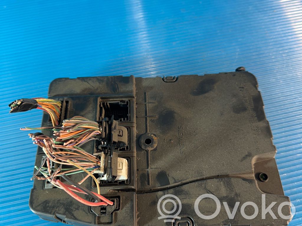 Sulakemoduuli   8200525384,S118400150D