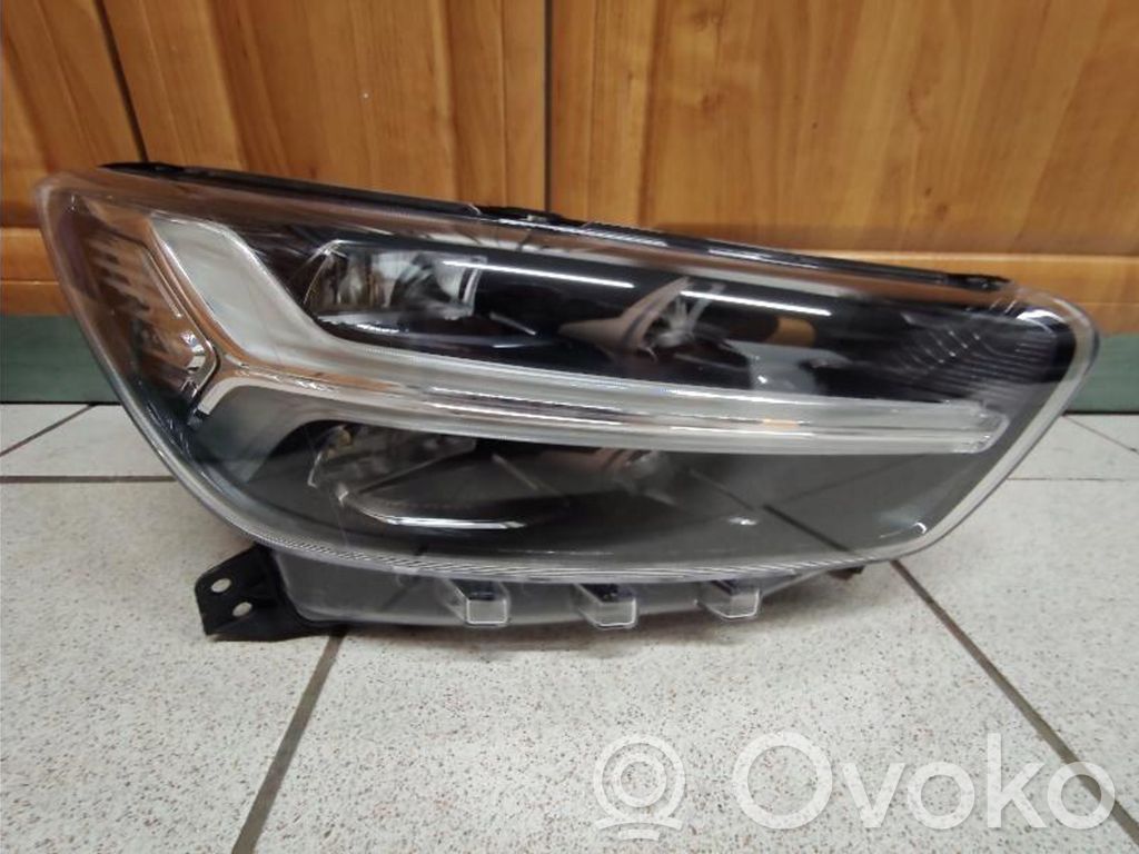 Volvo XC40 Scheinwerfer 
