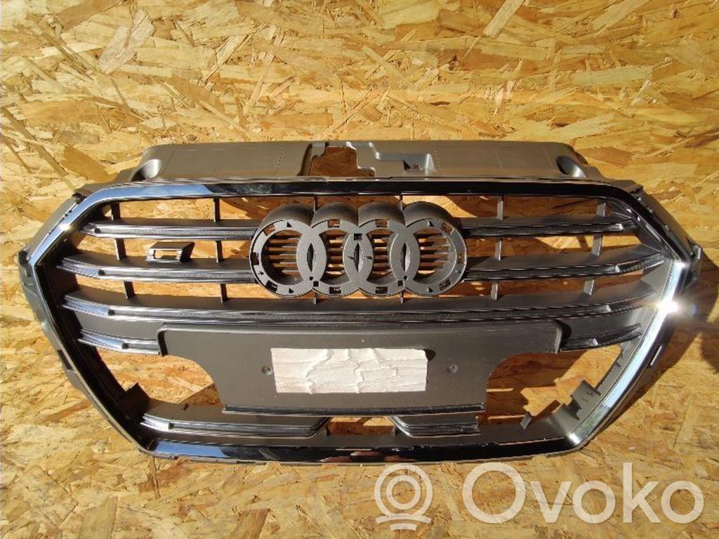 Audi A3 S3 8L Etusäleikkö 